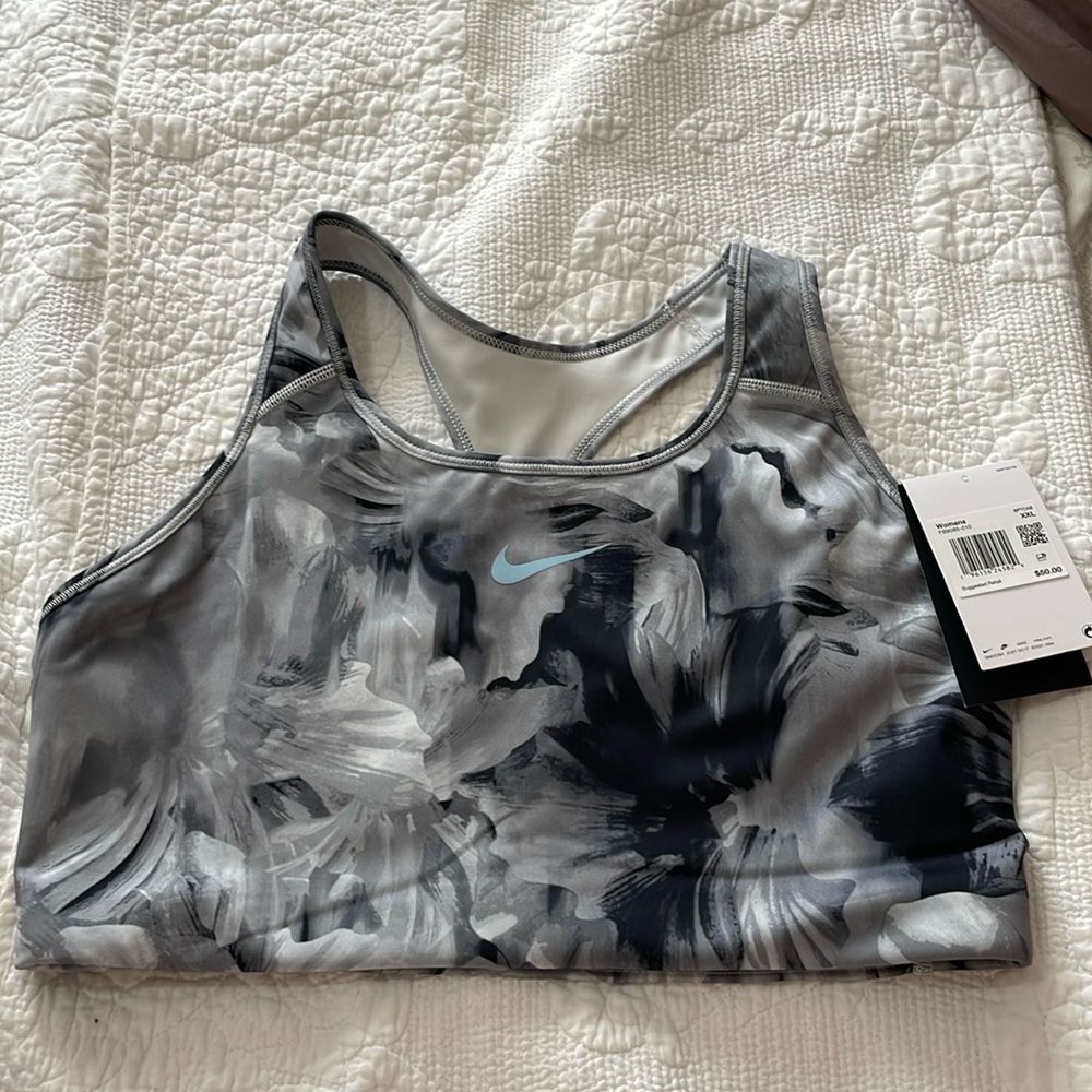 XXL Nike Swoosh Sports bra